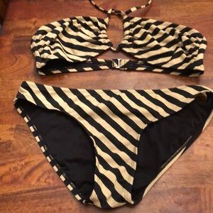 Bongo bikini
